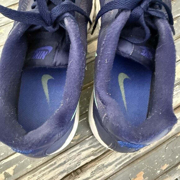 Nike Air Max Invigor Women US 7 Blue Mesh Sneaker Running Shoe Classic Outdoor - Picture 7 of 10